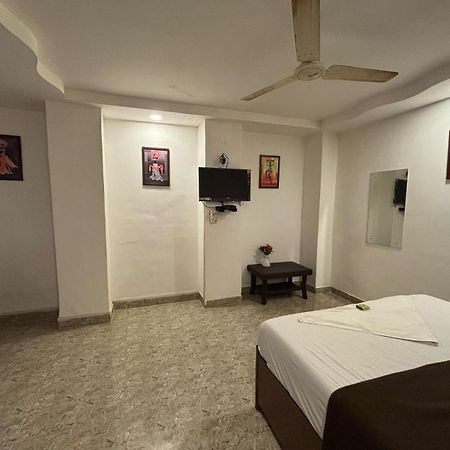 Rockdale Hotel & Resort Mira-Bhayandar ภายนอก รูปภาพ