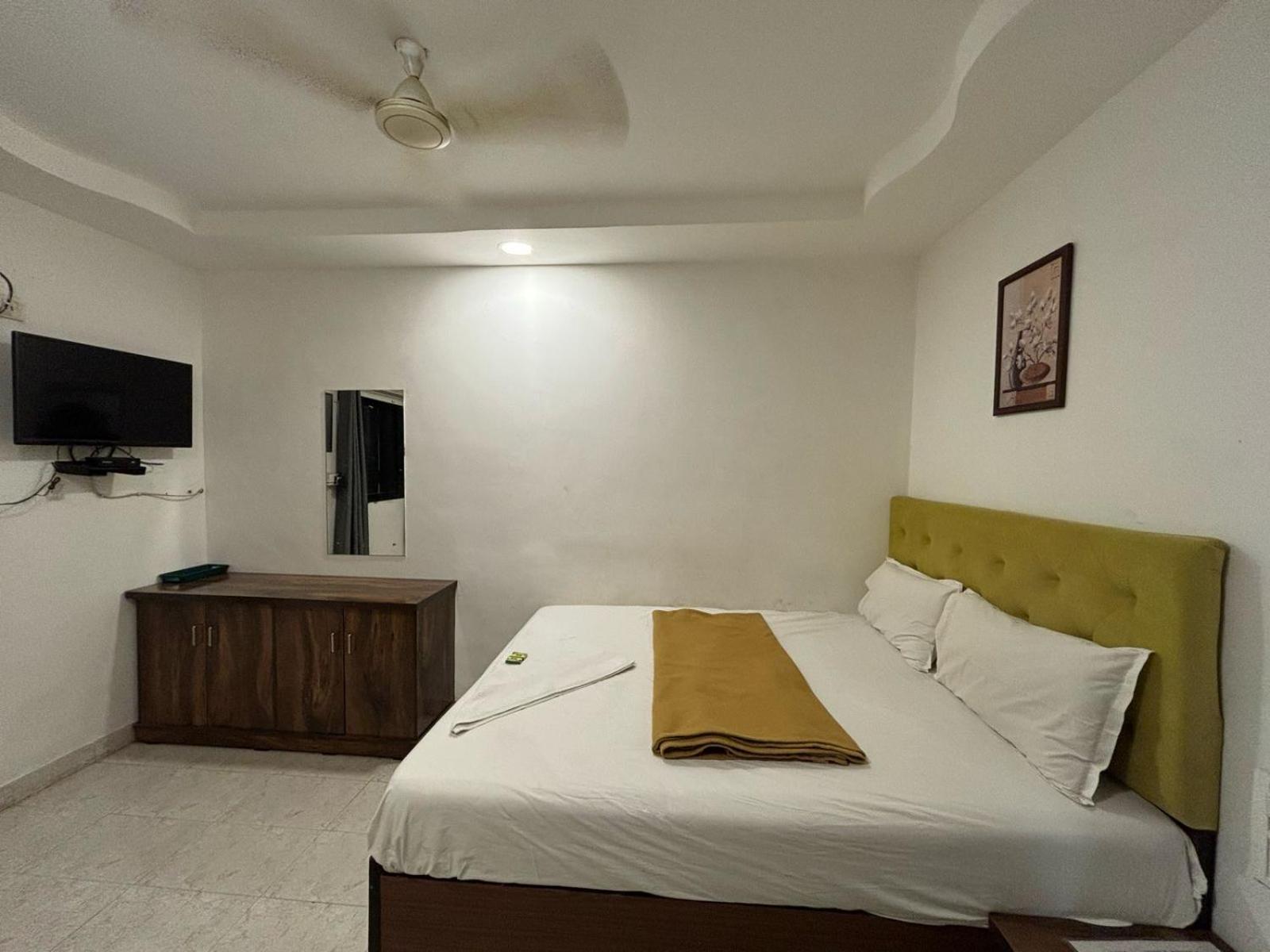 Rockdale Hotel & Resort Mira-Bhayandar ภายนอก รูปภาพ