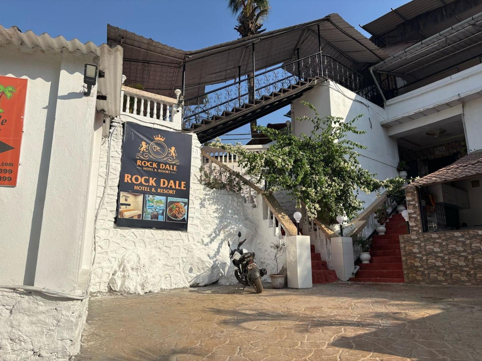 Rockdale Hotel & Resort Mira-Bhayandar ภายนอก รูปภาพ